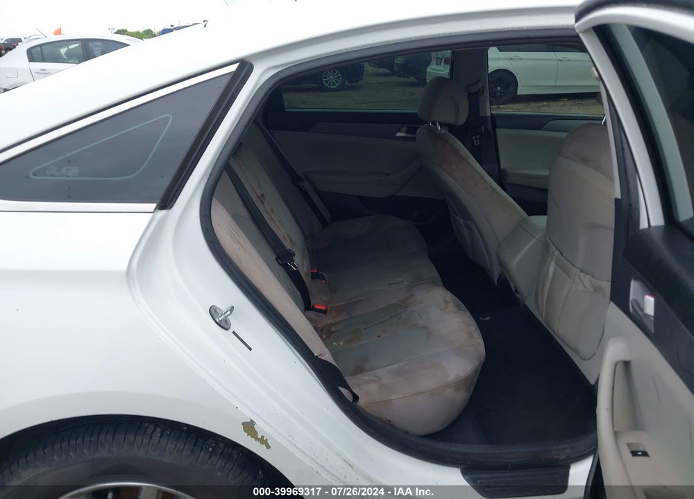 2015 HYUNDAI SONATA SE VIN: 5NPE24AF7FH134056