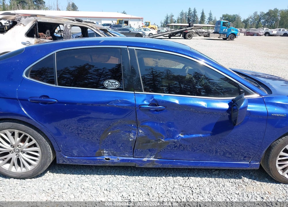 2018 TOYOTA CAMRY HYBRID XLE VIN: 4T1B21HK5JU504399