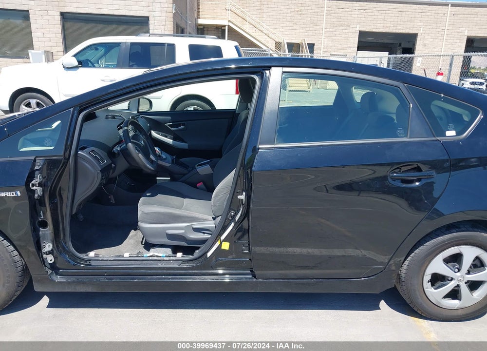 2013 TOYOTA PRIUS FIVE/FOUR/THREE/THREE SE/TWO VIN: JTDKN3DU7D5545839