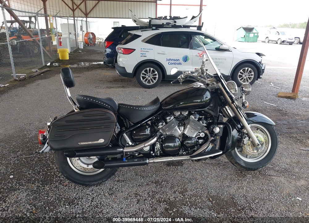 1998 YAMAHA XVZ13 A VIN: JYA4NKE01WA027729
