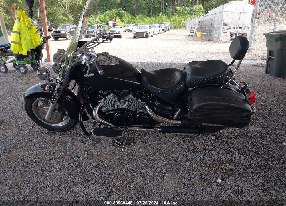 1998 YAMAHA XVZ13 A VIN: JYA4NKE01WA027729
