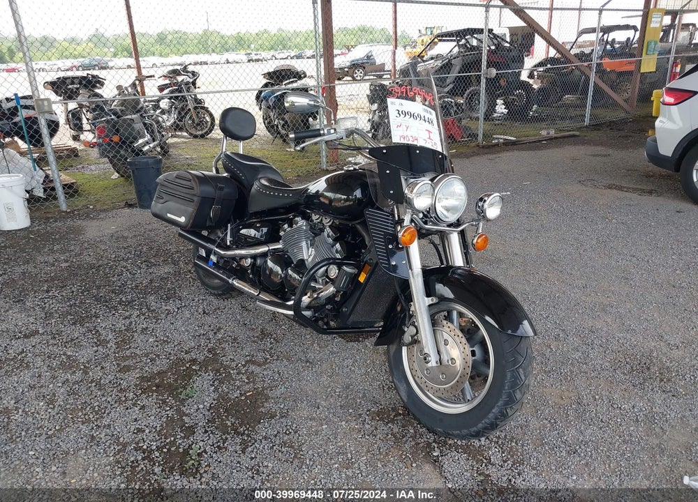 1998 YAMAHA XVZ13 A VIN: JYA4NKE01WA027729