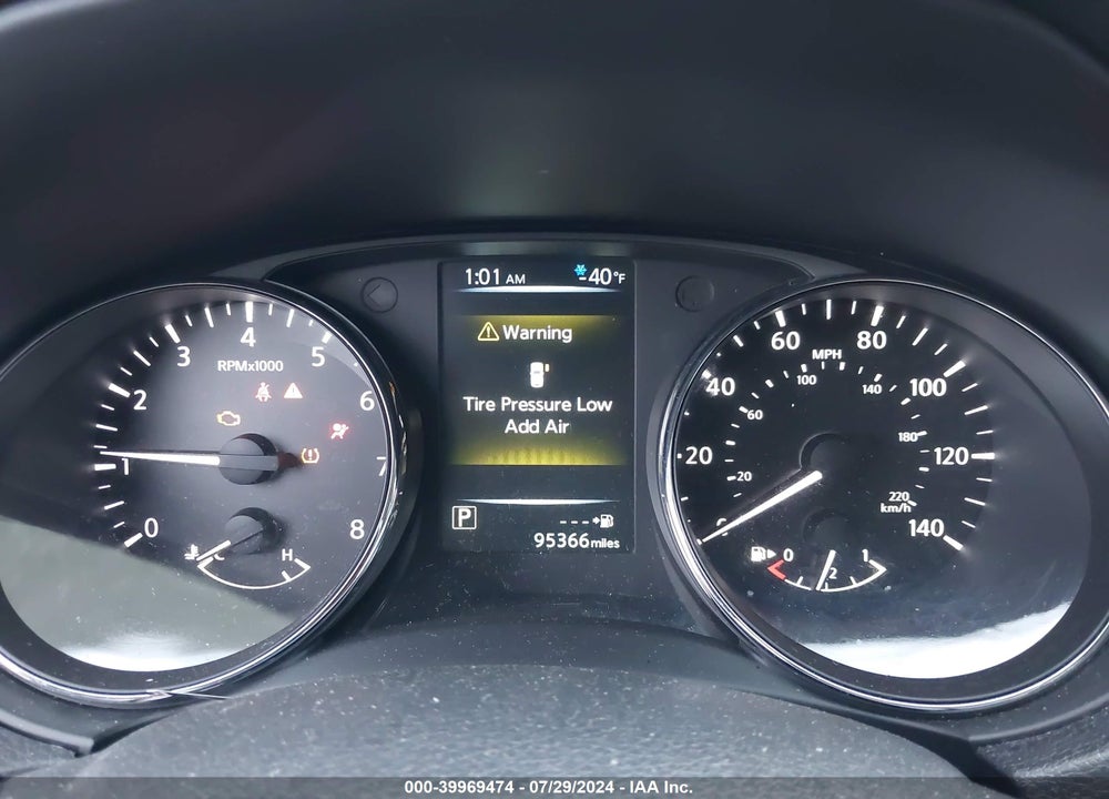 2017 NISSAN ROGUE S VIN: 5N1AT2MV4HC793600