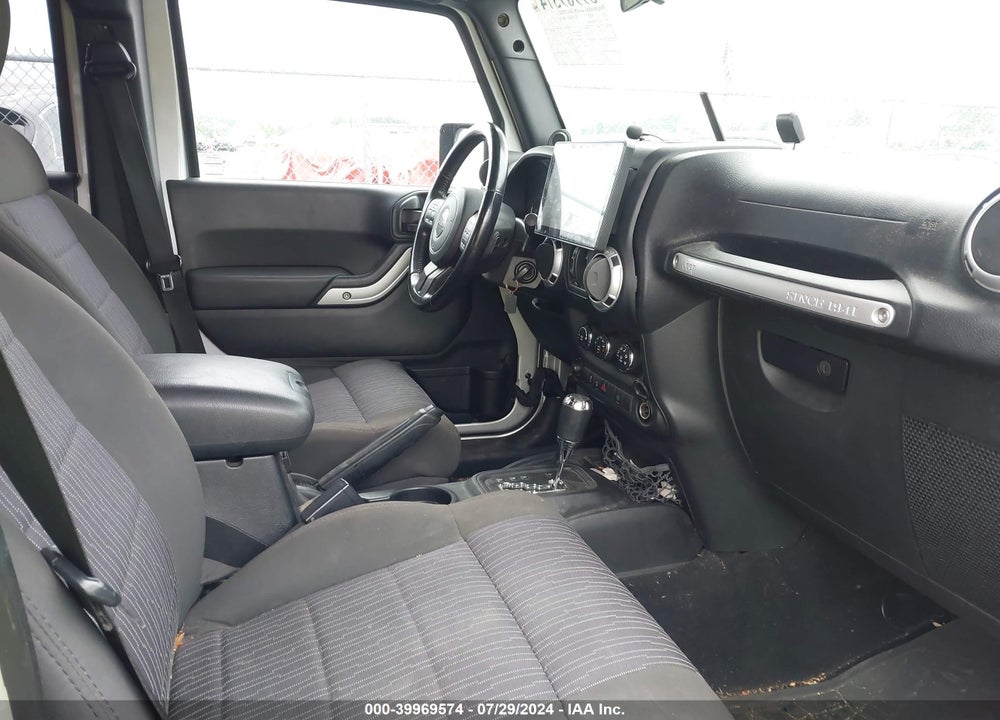 2012 JEEP WRANGLER UNLIMITED SAHARA VIN: 1C4BJWEG4CL253940