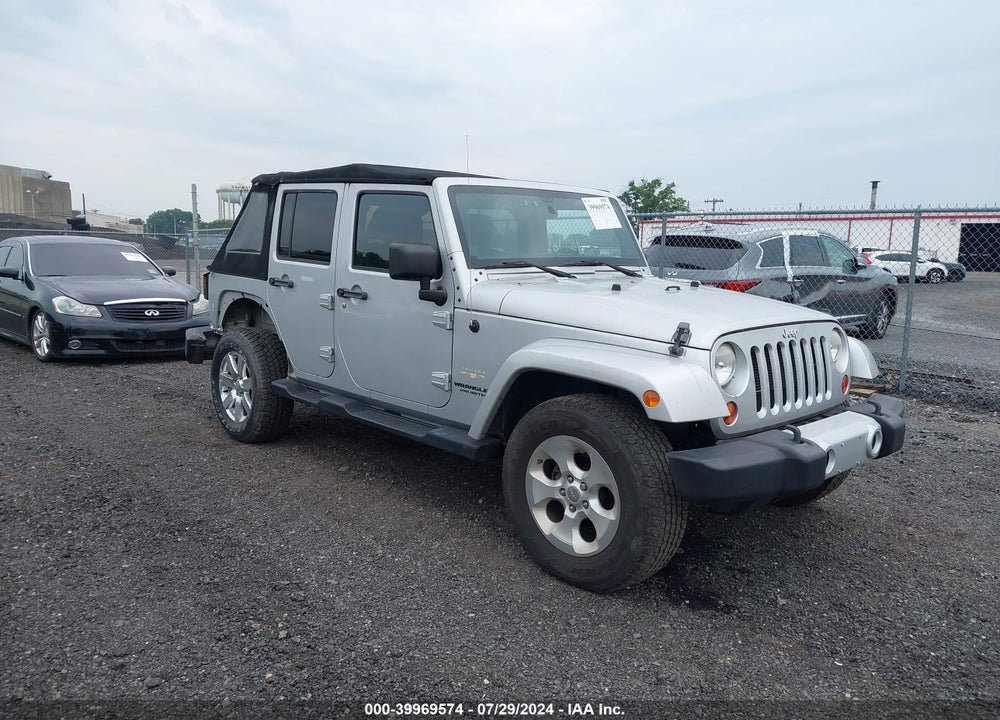 2012 JEEP WRANGLER UNLIMITED SAHARA VIN: 1C4BJWEG4CL253940