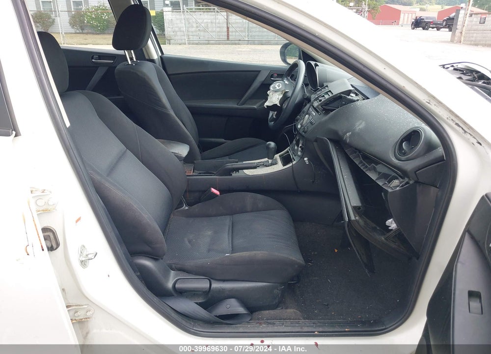 2011 MAZDA 3 I TOURING VIN: JM1BL1VF7B1357059