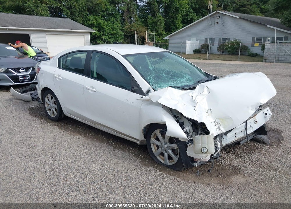 2011 MAZDA 3 I TOURING VIN: JM1BL1VF7B1357059