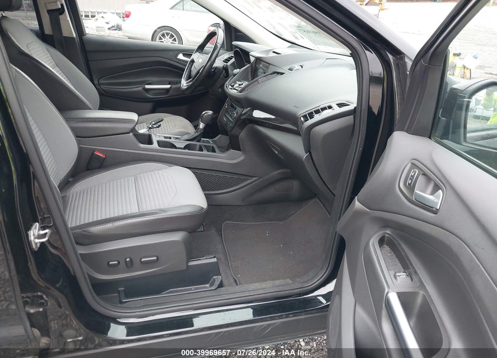 2017 FORD ESCAPE TITANIUM VIN: 1FMCU0JD4HUA75108