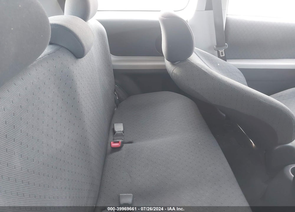 2009 TOYOTA YARIS VIN: JTDJT903395231369
