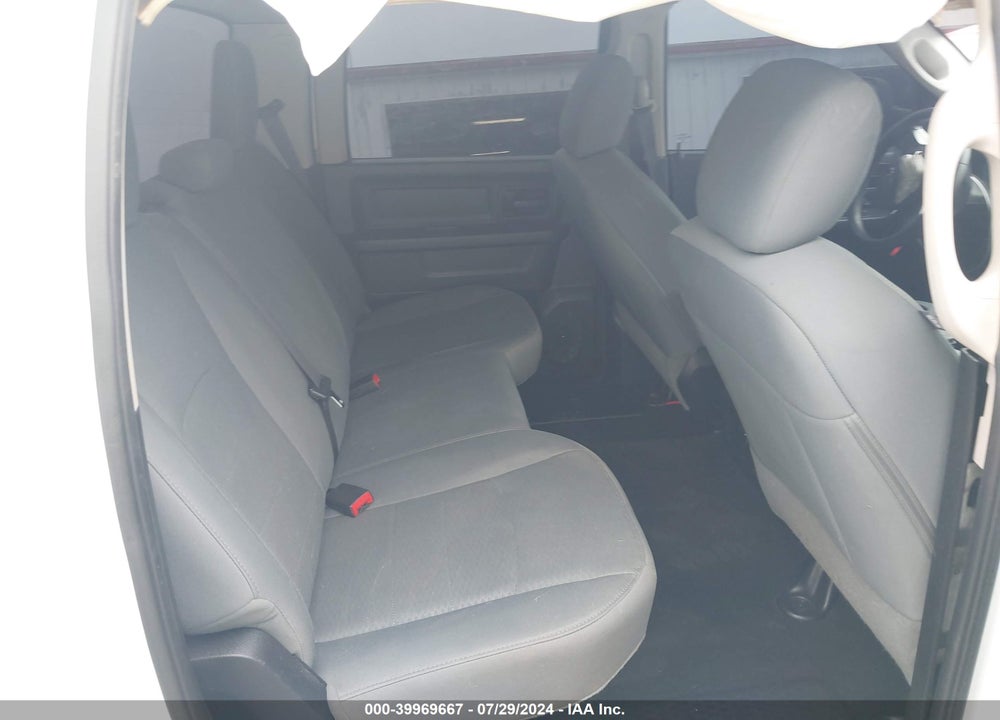 2015 RAM 1500 EXPRESS VIN: 1C6RR7KT4FS617905
