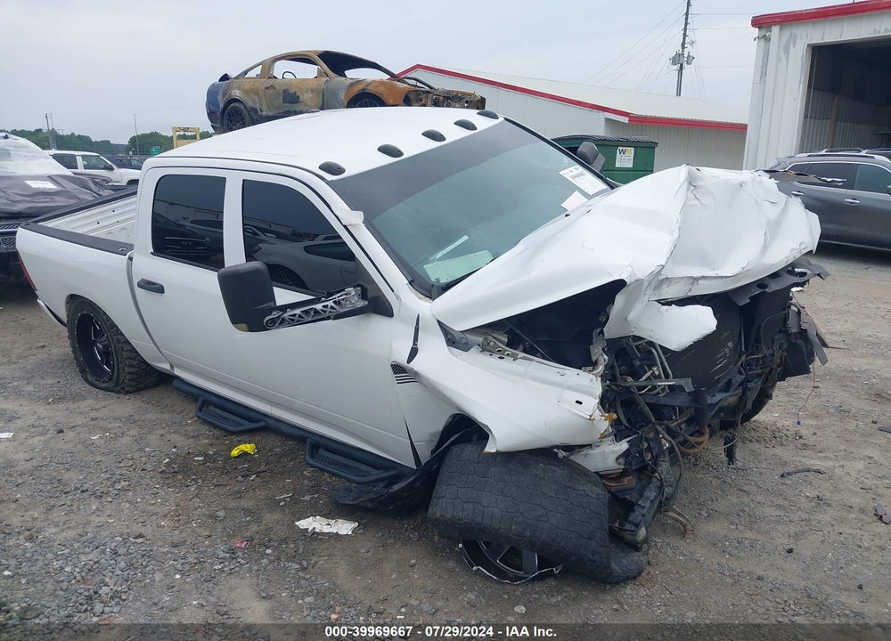 2015 RAM 1500 EXPRESS VIN: 1C6RR7KT4FS617905