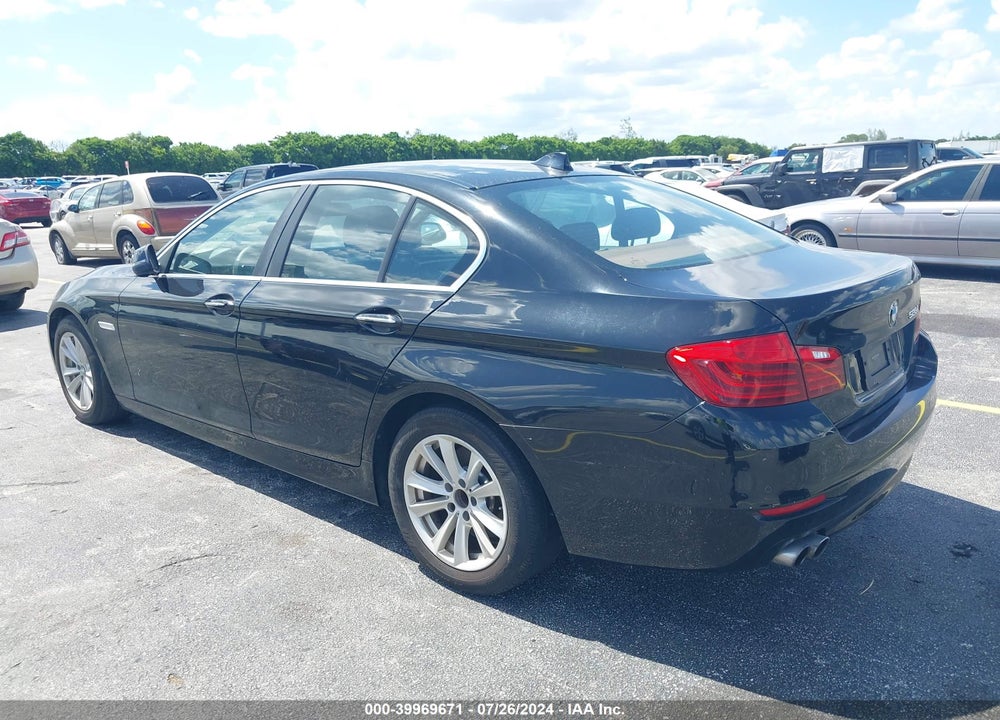 2016 BMW 528I VIN: WBA5A5C51GG349531
