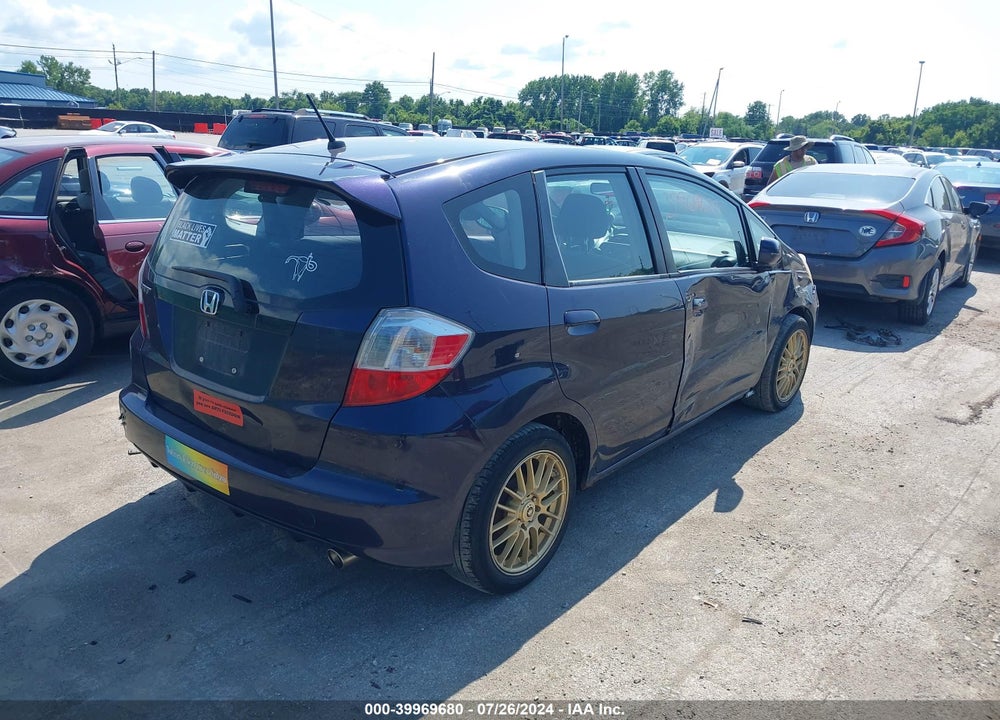 2009 HONDA FIT SPORT VIN: JHMGE87489S075309