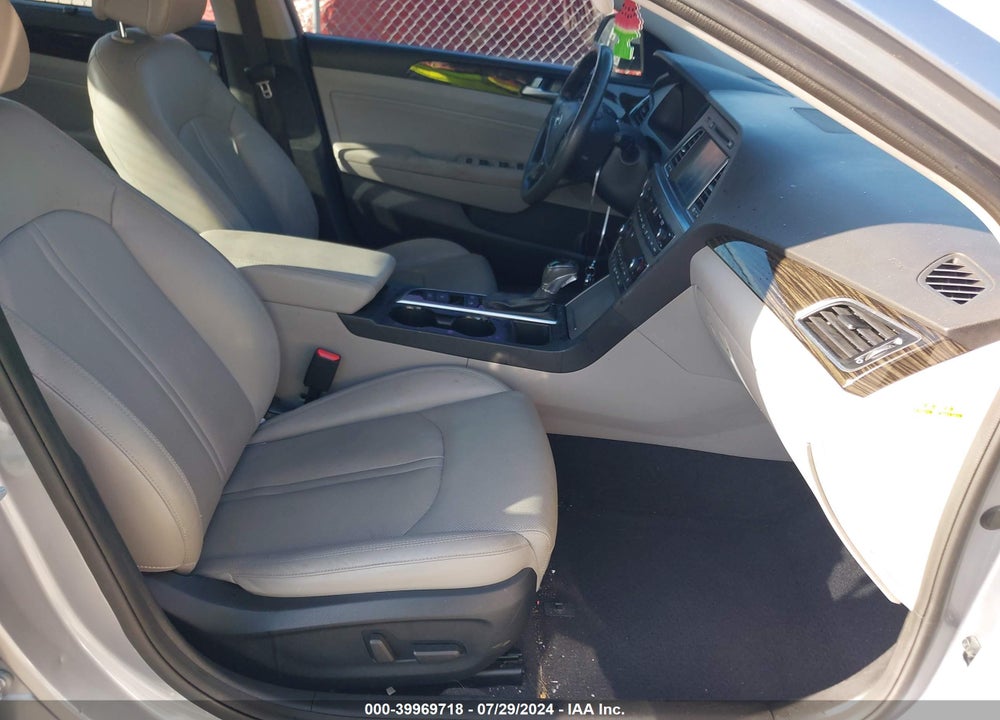 2016 HYUNDAI SONATA HYBRID LIMITED VIN: KMHE34L12GA020727