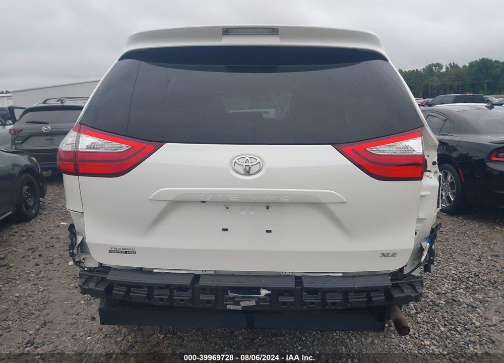 2016 TOYOTA SIENNA XLE 8 PASSENGER VIN: 5TDYK3DC7GS697094
