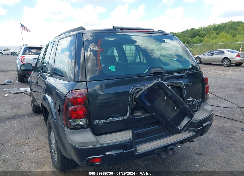 2004 CHEVROLET TRAILBLAZER LS VIN: 1GNDT13S642217713