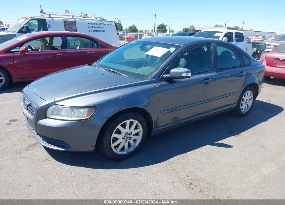 2008 VOLVO S40 2.4I VIN: YV1MS390582403305