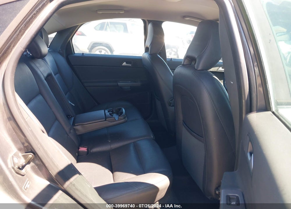 2008 VOLVO S40 2.4I VIN: YV1MS390582403305