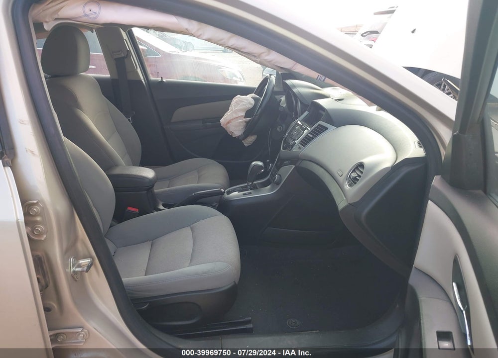 2014 CHEVROLET CRUZE 1LT AUTO VIN: 1G1PC5SB8E7114966