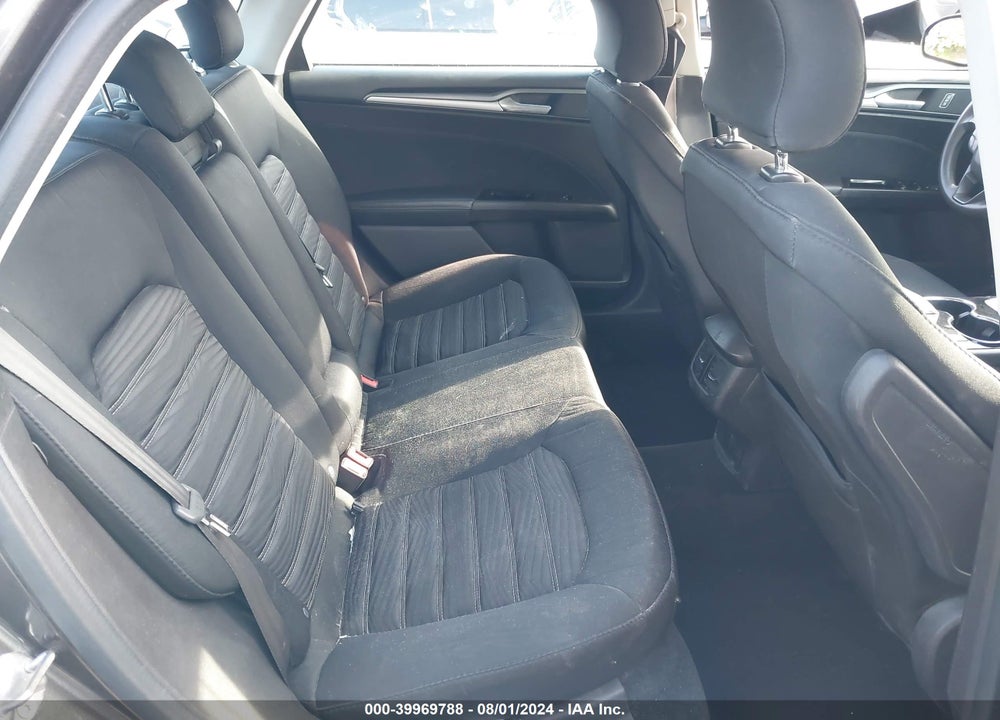 2016 FORD FUSION SE VIN: 3FA6P0HD8GR241110