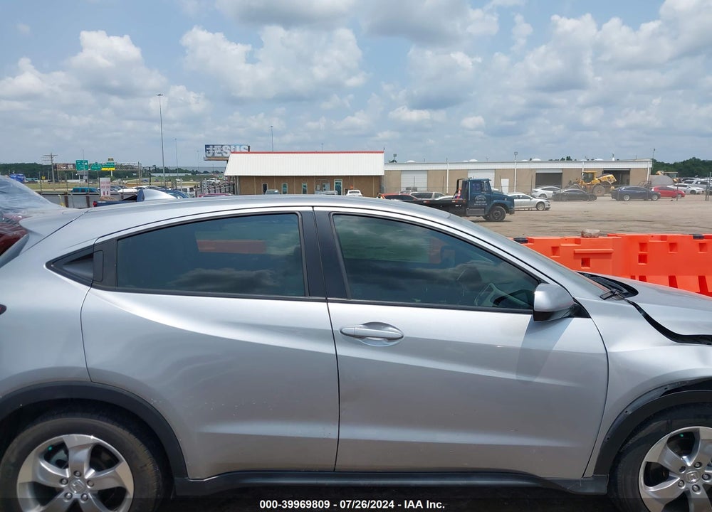 2022 HONDA HR-V 2WD LX VIN: 3CZRU5H35NM703650