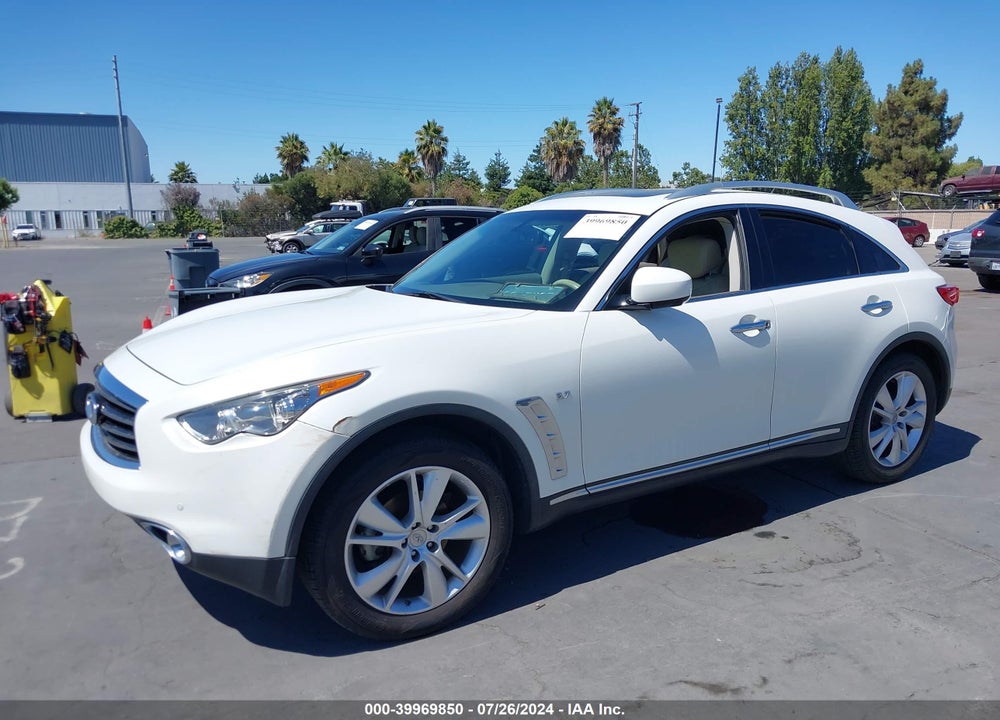 2014 INFINITI QX70 VIN: JN8CS1MW4EM411336