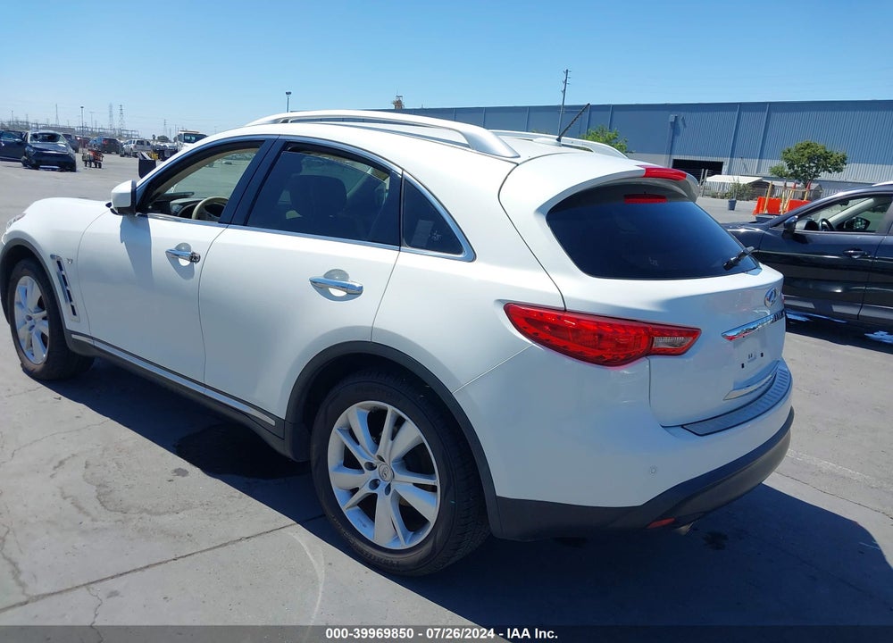 2014 INFINITI QX70 VIN: JN8CS1MW4EM411336