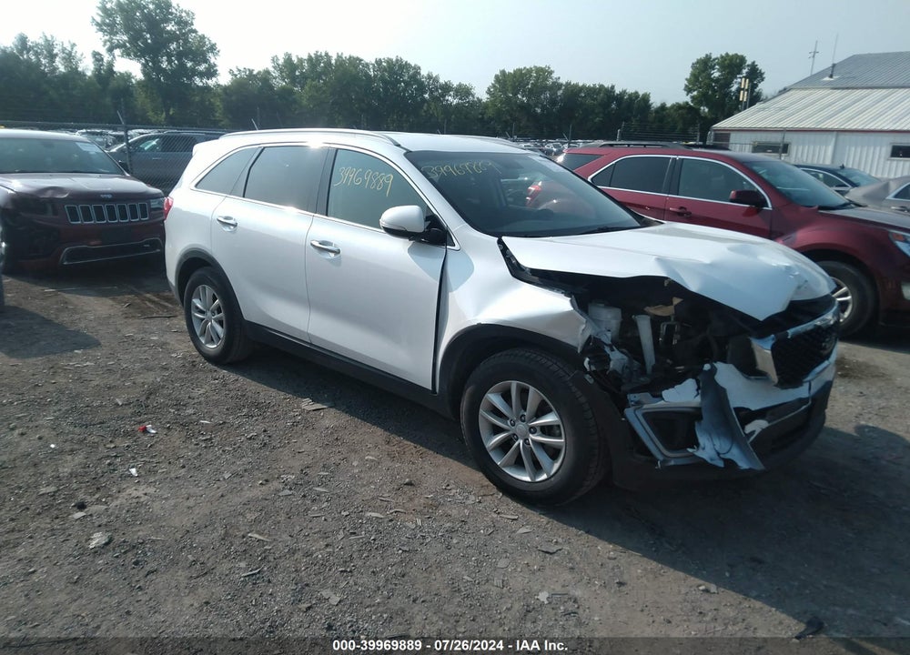 2016 KIA SORENTO 2.4L LX VIN: 5XYPG4A36GG182575