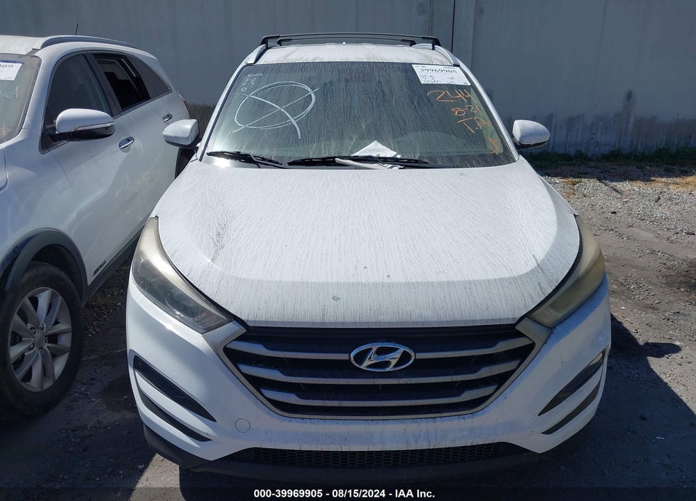 2018 HYUNDAI TUCSON VIN: KM8J33A42JU627660