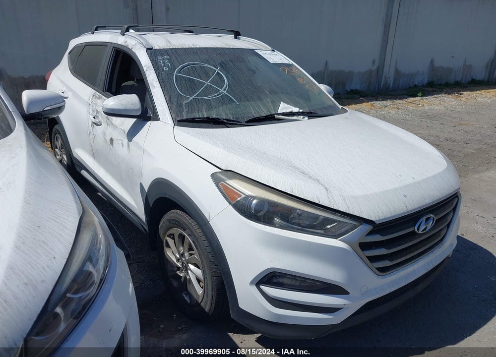 2018 HYUNDAI TUCSON VIN: KM8J33A42JU627660