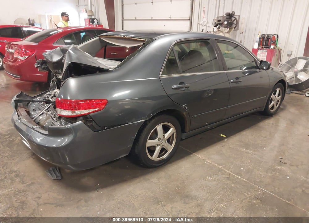 2003 HONDA ACCORD 2.4 EX VIN: JHMCM56673C042693