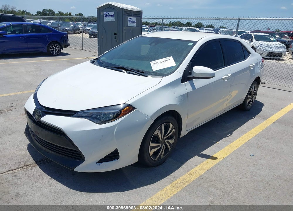 2017 TOYOTA COROLLA LE VIN: 5YFBURHE5HP690105