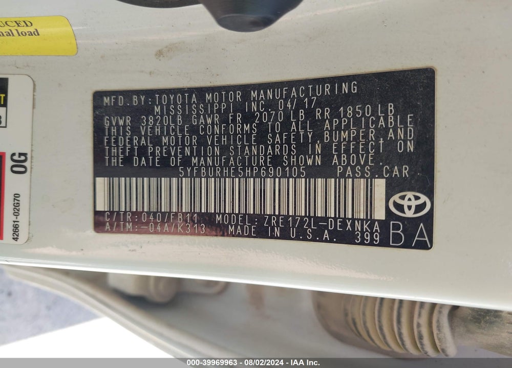 2017 TOYOTA COROLLA LE VIN: 5YFBURHE5HP690105