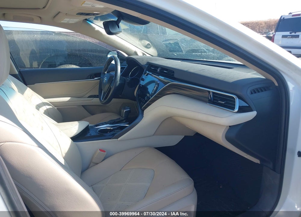 2018 TOYOTA CAMRY HYBRID LE/SE/XLE VIN: 4T1B21HK0JU501796