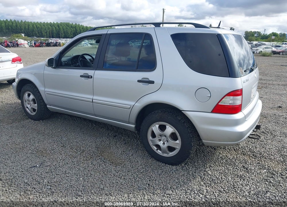 2004 MERCEDES-BENZ ML 350 4MATIC VIN: 4JGAB57E74A470230