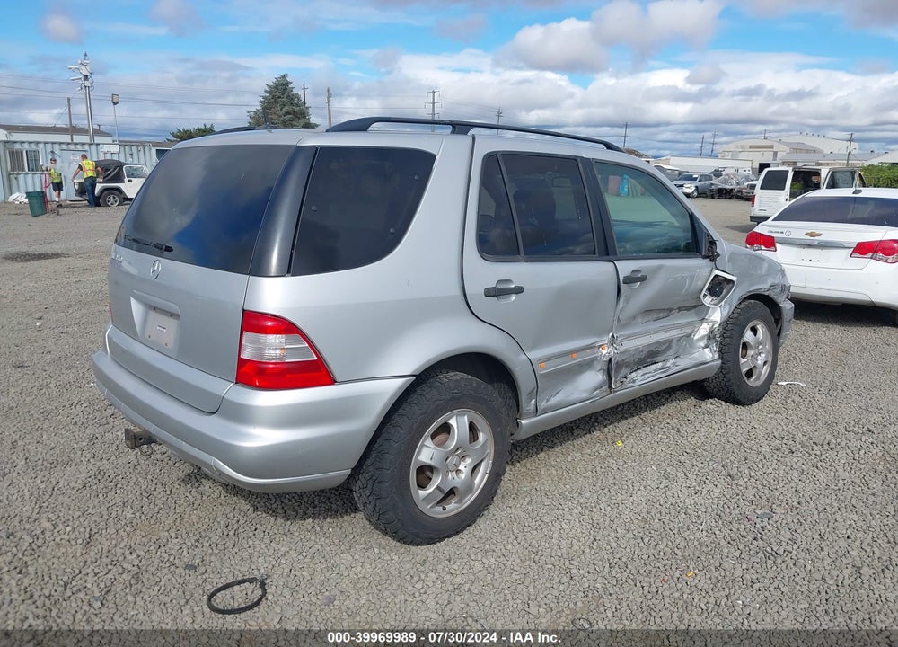 2004 MERCEDES-BENZ ML 350 4MATIC VIN: 4JGAB57E74A470230