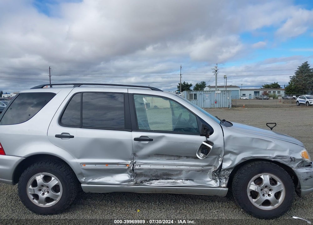 2004 MERCEDES-BENZ ML 350 4MATIC VIN: 4JGAB57E74A470230