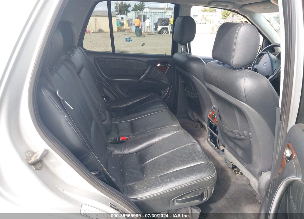 2004 MERCEDES-BENZ ML 350 4MATIC VIN: 4JGAB57E74A470230