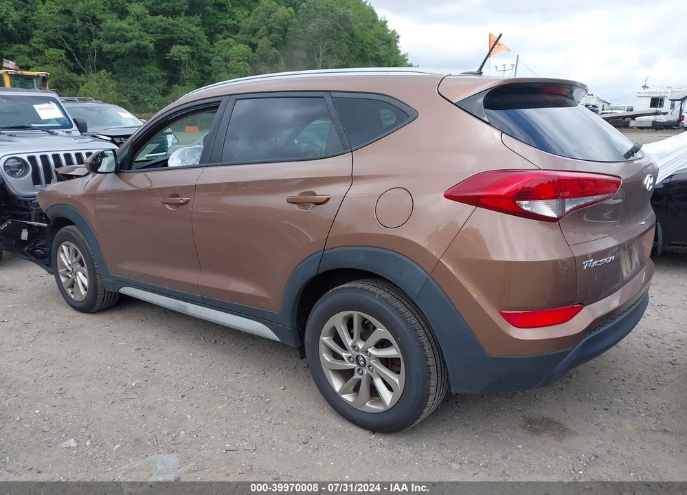 2017 HYUNDAI TUCSON SE VIN: KM8J3CA48HU411175