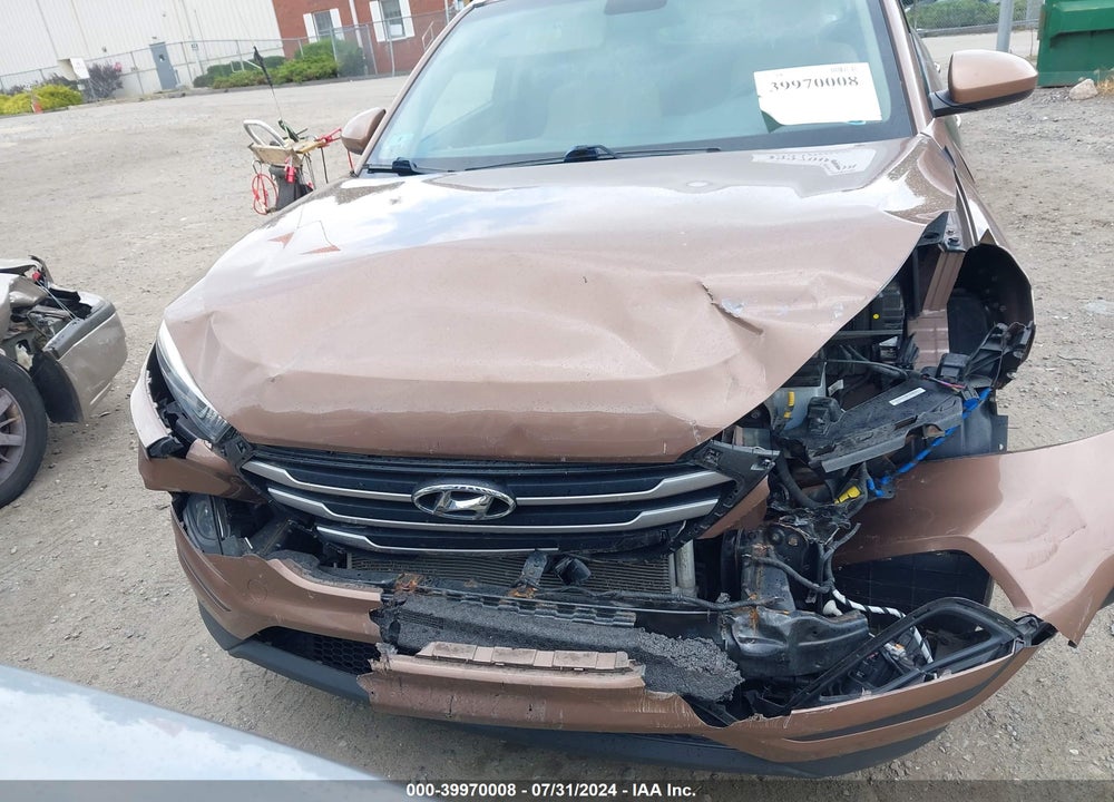 2017 HYUNDAI TUCSON SE VIN: KM8J3CA48HU411175