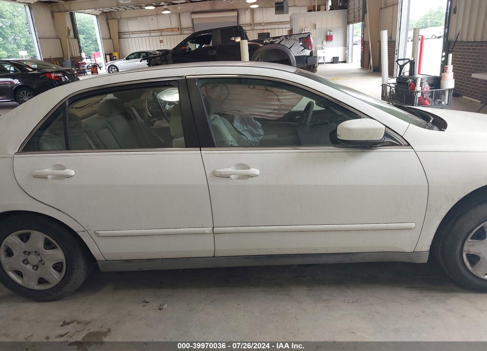 2005 HONDA ACCORD 2.4 LX VIN: 1HGCM56425A135458