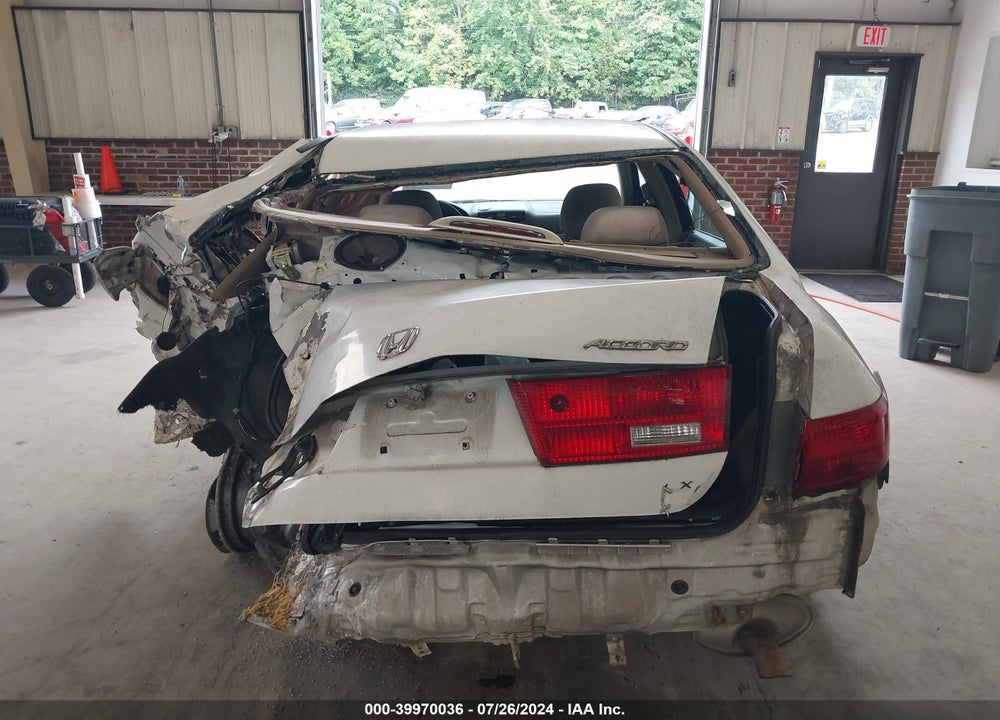 2005 HONDA ACCORD 2.4 LX VIN: 1HGCM56425A135458