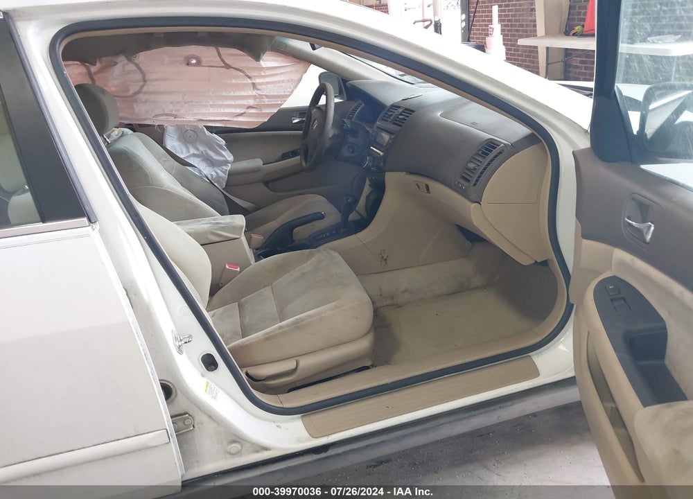 2005 HONDA ACCORD 2.4 LX VIN: 1HGCM56425A135458