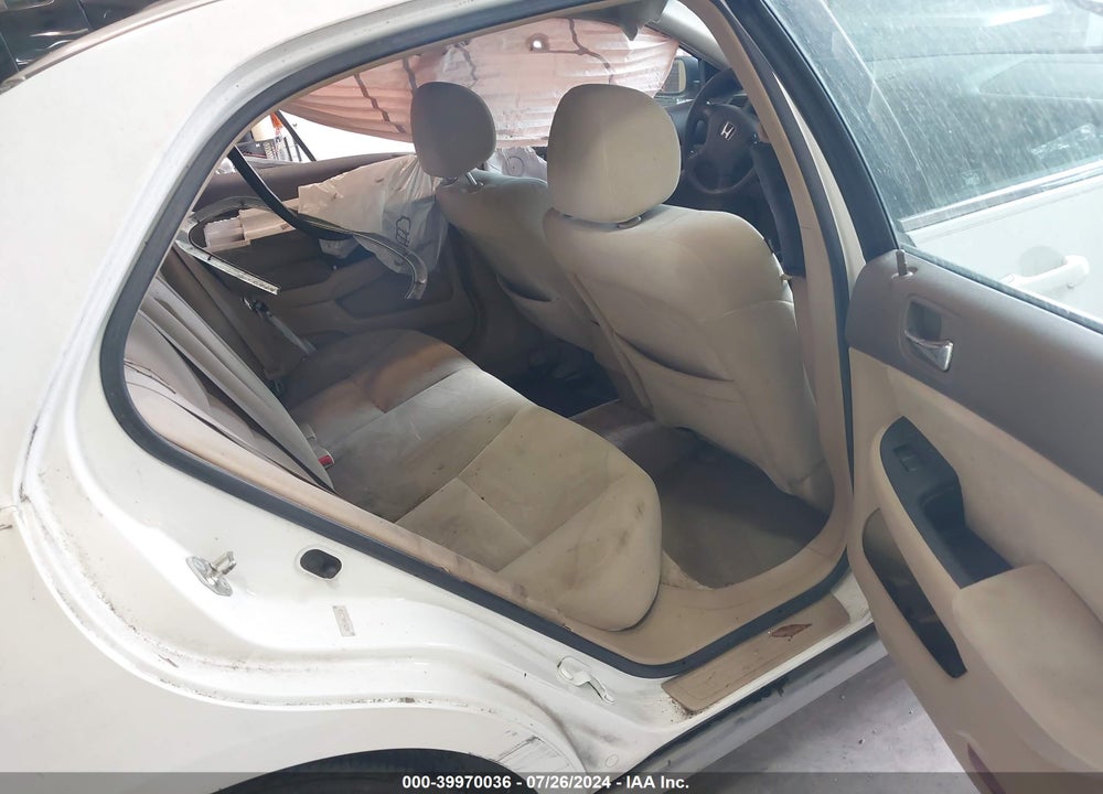 2005 HONDA ACCORD 2.4 LX VIN: 1HGCM56425A135458