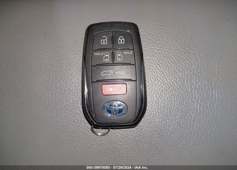 2021 TOYOTA SIENNA VIN: 5TDYSKFC4MS020376