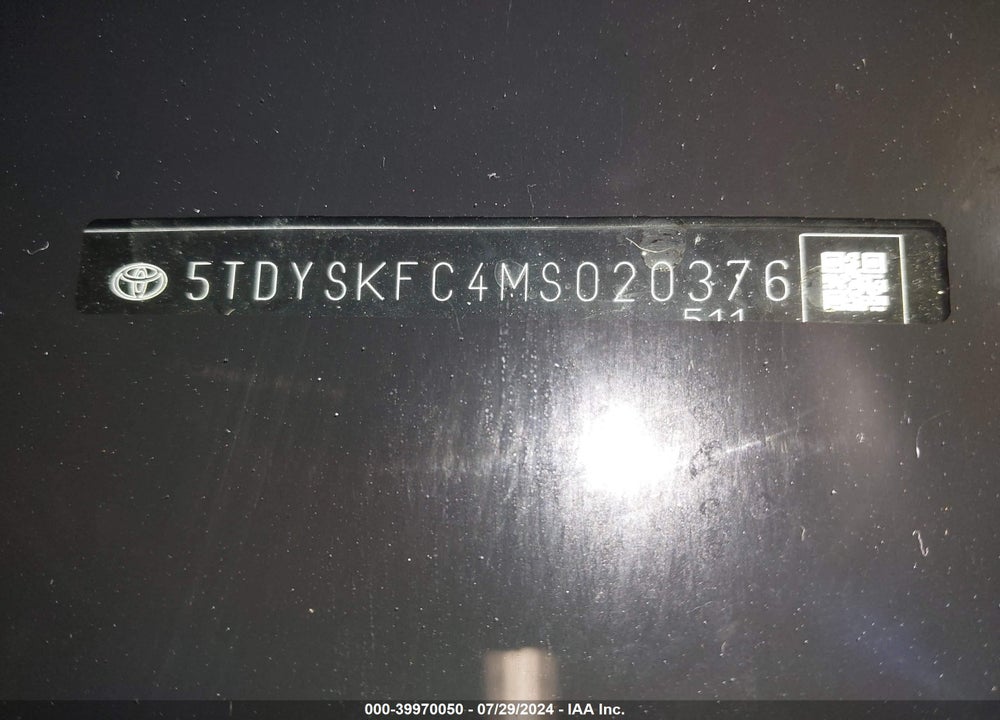 2021 TOYOTA SIENNA VIN: 5TDYSKFC4MS020376