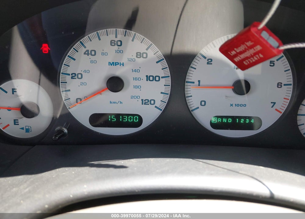 2001 DODGE GRAND CARAVAN ES VIN: 2B8GT54L11R140875