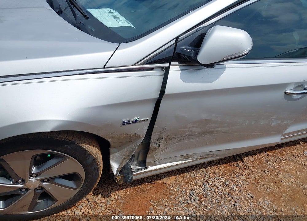 2016 HYUNDAI SONATA HYBRID LIMITED VIN: KMHE34L19GA009157