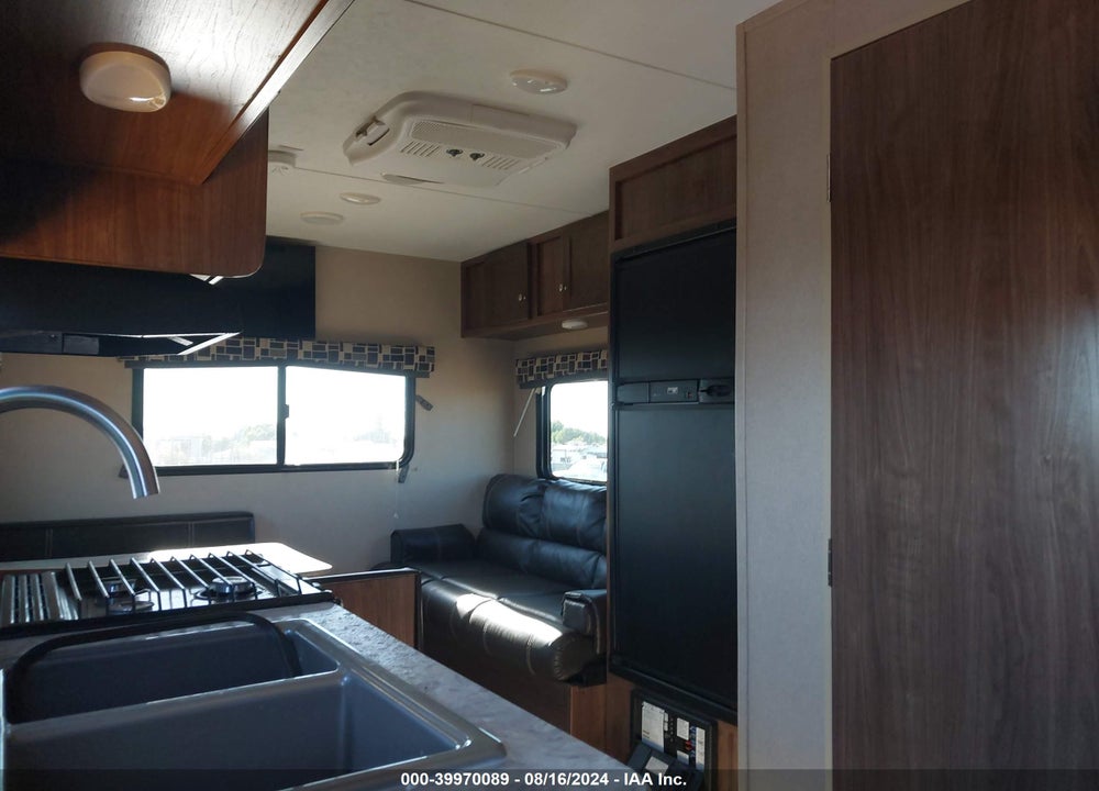 2018 COLEMAN OTHER VIN: 4YDT20221JY931208