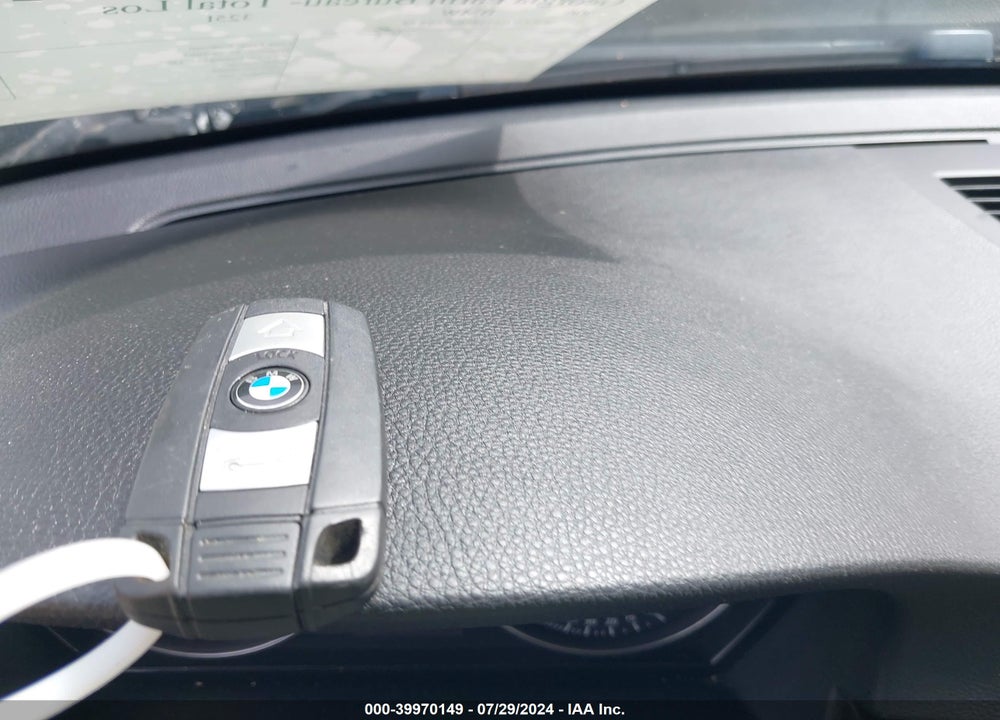 2006 BMW 325I VIN: WBAVB13586KR63879
